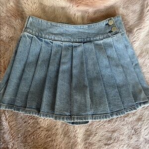 Alice + Olivia denim skort